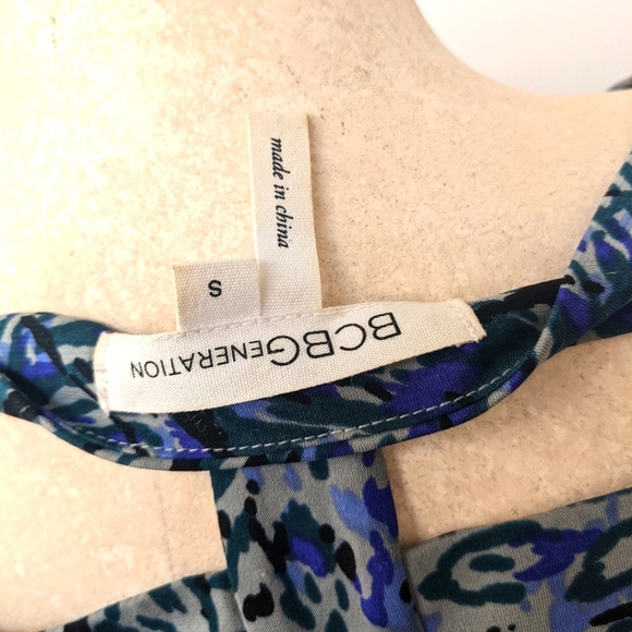 BCBGeneration dress with cutouts - Picture 4 of 5